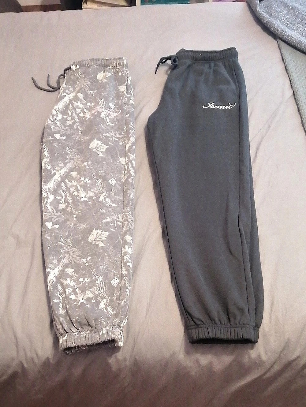 SWS Athletics Camouflage & Solid Gray Jogger Pants Size Large